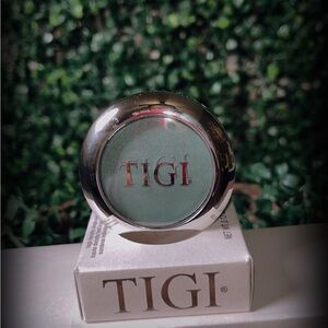 TIGI Silver Compact with Green Shade